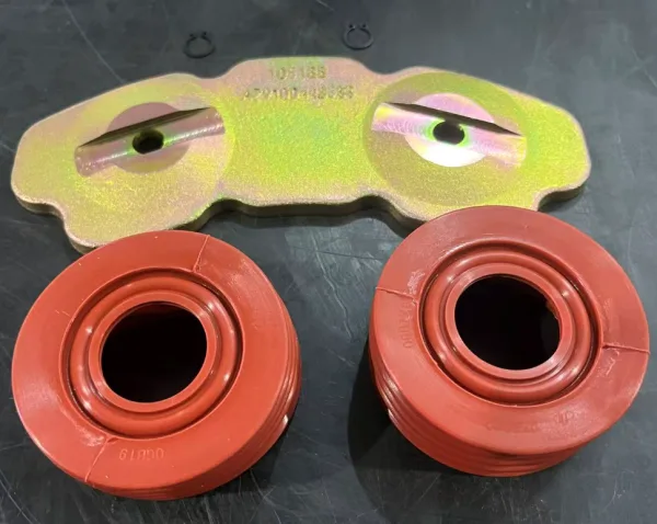 Ремкомплект суппорта S&K GMBH SK-3300412-01 с пластиной и пыльниками