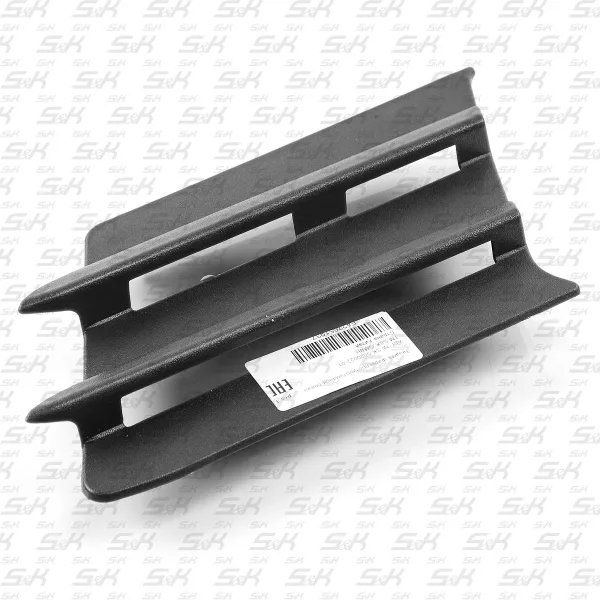 Левая заглушка бампера S&K GMBH SK-4310023-01 для MAN, чёрный пластик