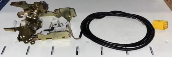 Замок правой двери S&K GMBH SK-4750097-01 для Mercedes-Benz